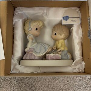 Precious Moments Disney Showcase Cinderella Figurine
